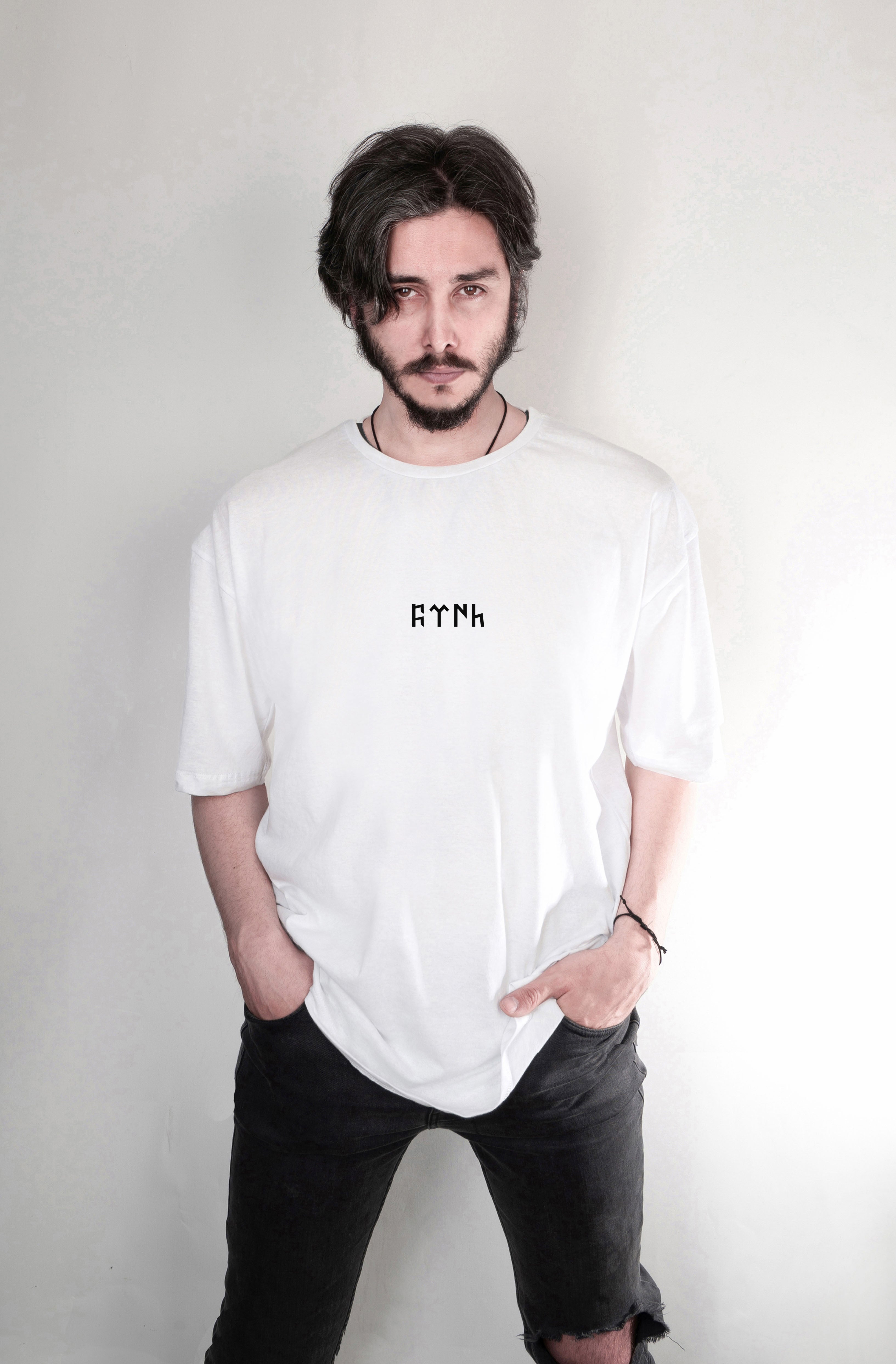 Göktürk baskılı oversize tişört